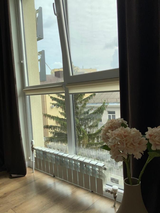 Дизайнерський Ремонт&Центр& Vip, Електрозаправка На Території Будинку Rivne Dış mekan fotoğraf